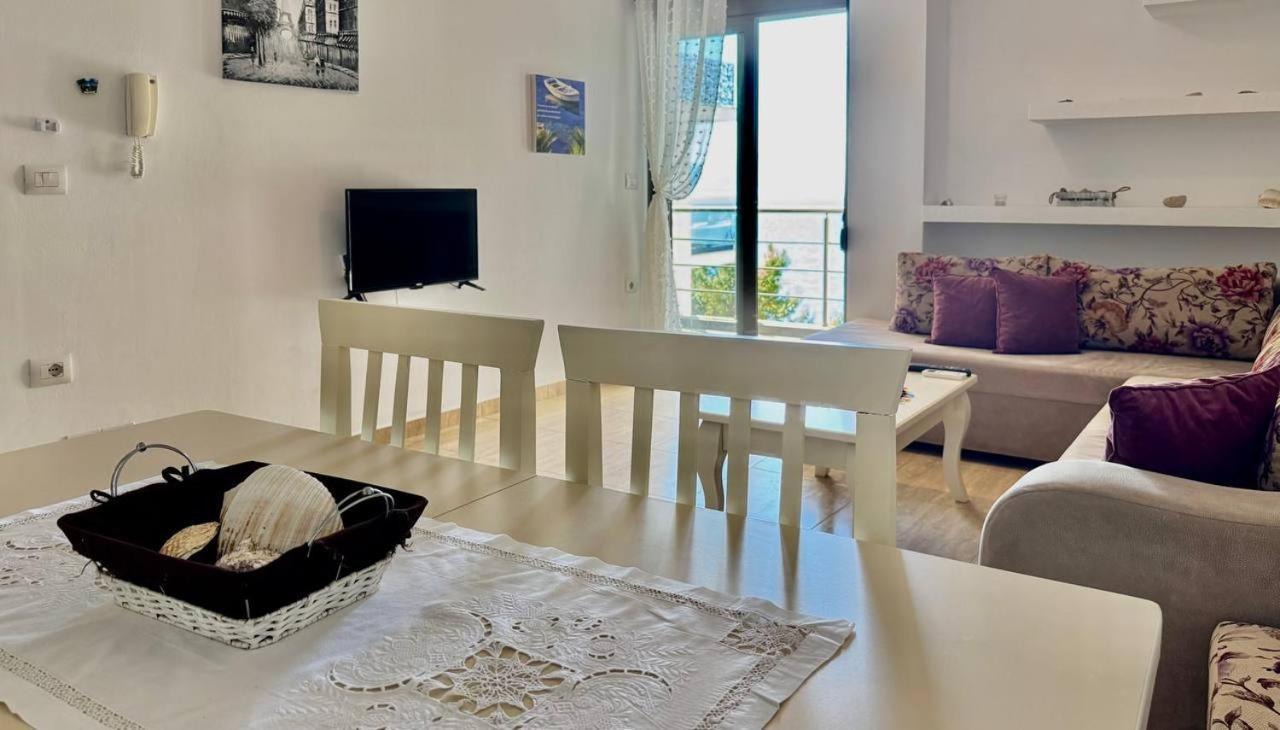 סרנדה 4 Seasons Sea View Apartment מראה חיצוני תמונה