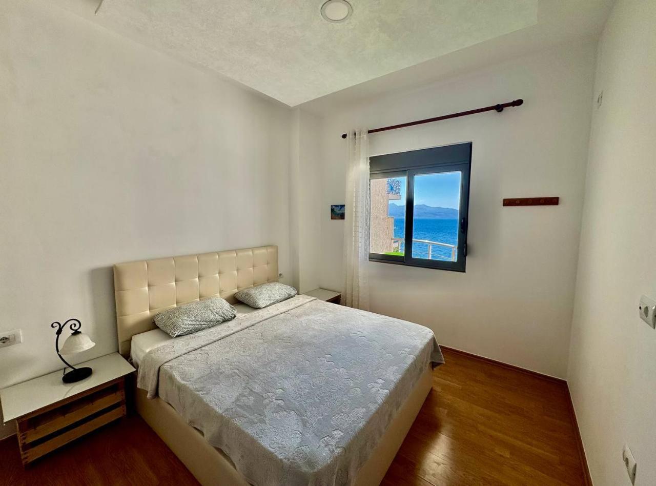 סרנדה 4 Seasons Sea View Apartment מראה חיצוני תמונה