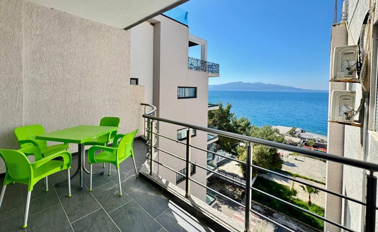 סרנדה 4 Seasons Sea View Apartment מראה חיצוני תמונה